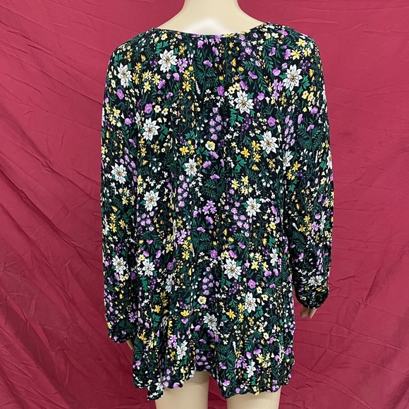 Floral balloon sleeve ruffled tunic size XXL - Picture 4 of 6
